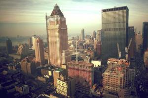 簡単操作で誰でも使える投資分析ツール