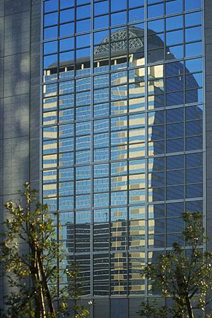 好立地にある会議室を貸してもらえる